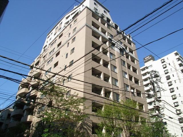 アクシア新宿御苑の物件外観写真