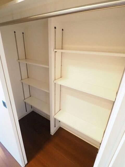 レジディア市谷薬王寺の物件内観写真