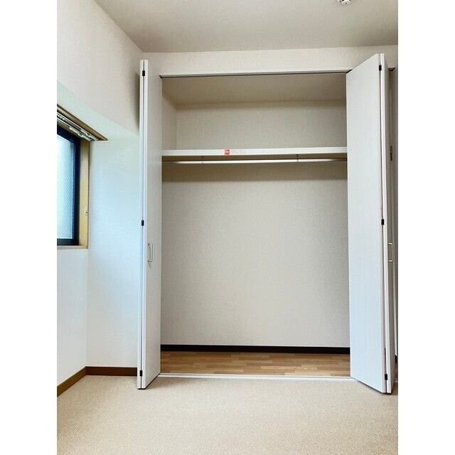 ロイヤルグリーン本郷の物件内観写真