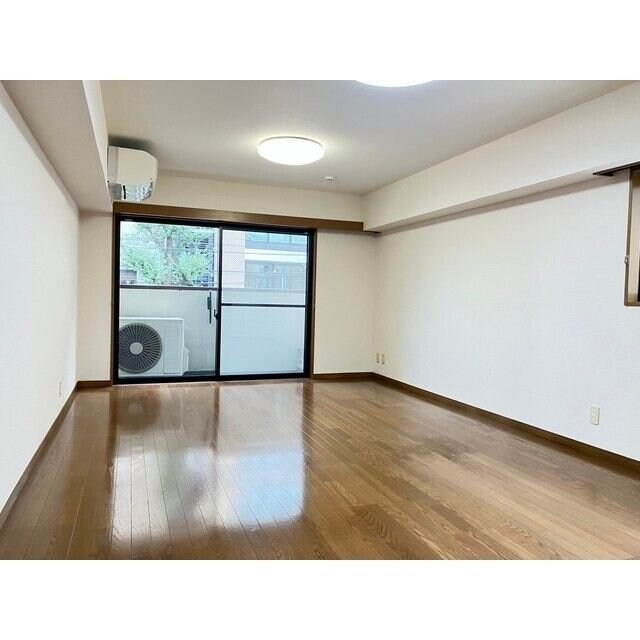 ロイヤルグリーン本郷の物件内観写真