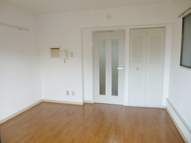 ジョイフル幡ヶ谷弐番館の物件内観写真