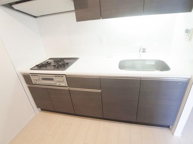 コンフォリア駒場の物件内観写真