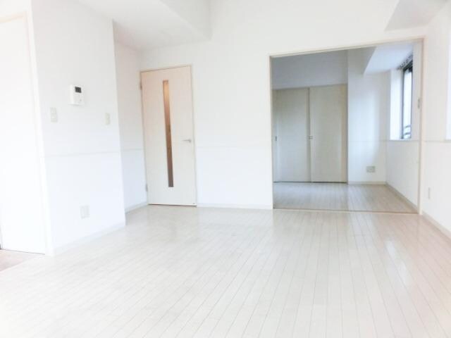 コンフォリア新中野IIの物件内観写真