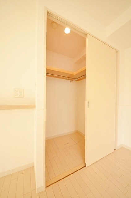 コンフォリア新中野IIの物件内観写真