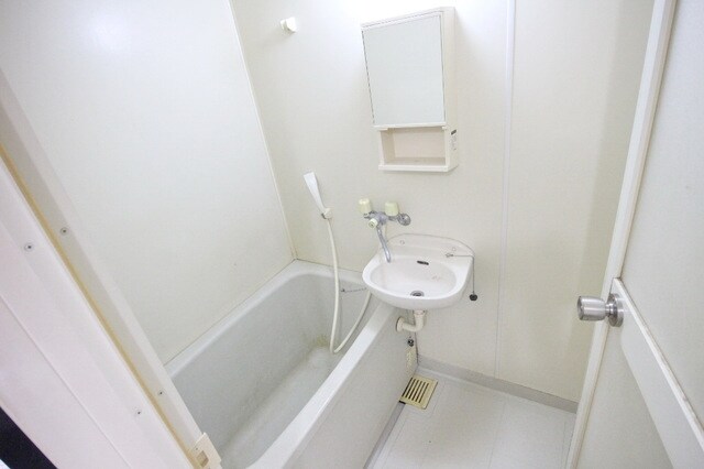 ジュネス若林の物件内観写真