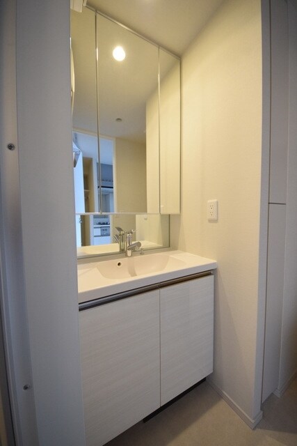 コンフォリア新中野の物件内観写真