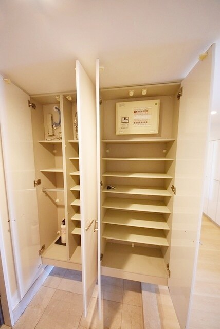 河田町ガーデン クラブフロアの物件内観写真