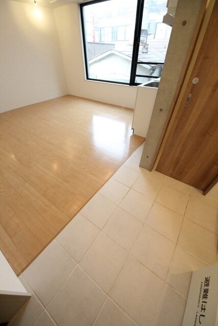 アレーロ高円寺南の物件内観写真