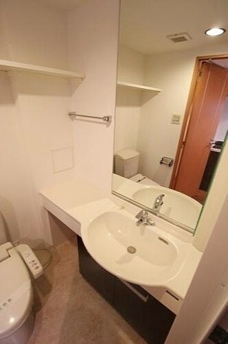 グランハイツ東中野の物件内観写真