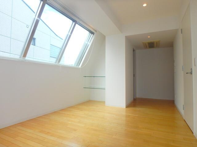 コンフォリア中野の物件内観写真