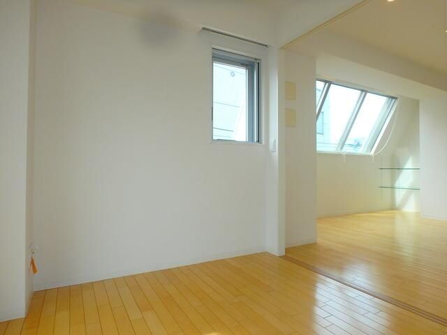 コンフォリア中野の物件内観写真