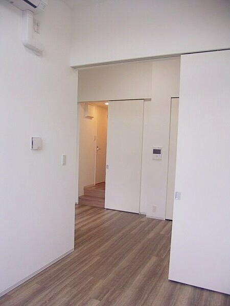 ZOOM中野坂上の物件内観写真