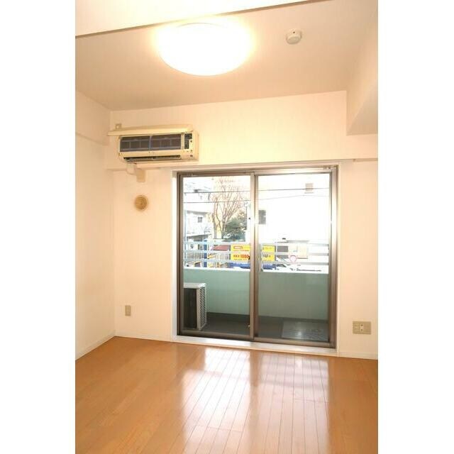 キャパシタス中野の物件内観写真