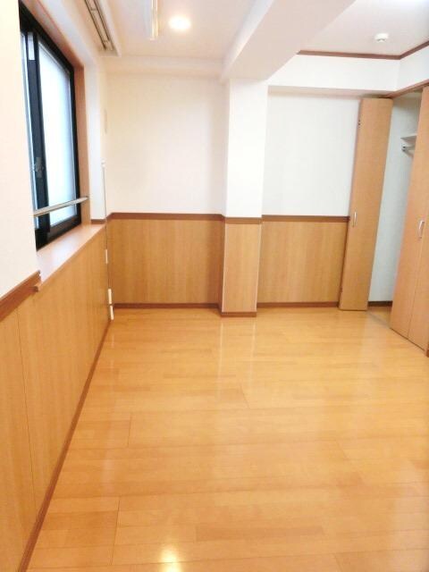 モンシャトー中野新井館の物件内観写真