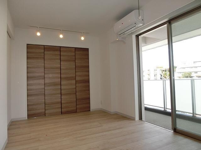 スカイレジデンス中落合の物件内観写真