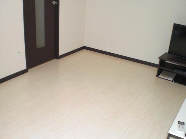 レオネクスト弦巻の物件内観写真
