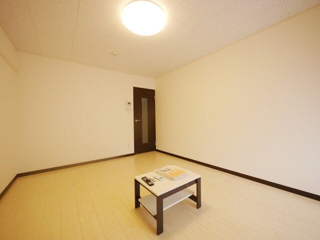 レオネクストセレンディップ久末の物件内観写真