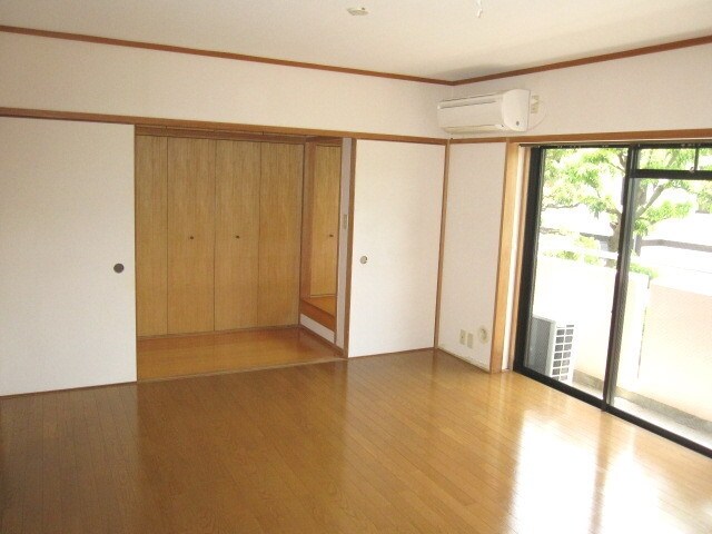 アーバン・ドヌールの物件内観写真