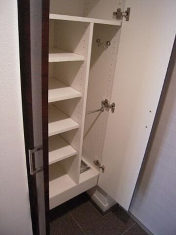 ヴァレッシア武蔵関駅前シティの物件内観写真