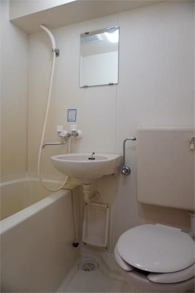 グローリア初穂椎名町の物件内観写真