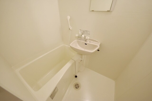 レオパレスメイプルコートI号館の物件内観写真