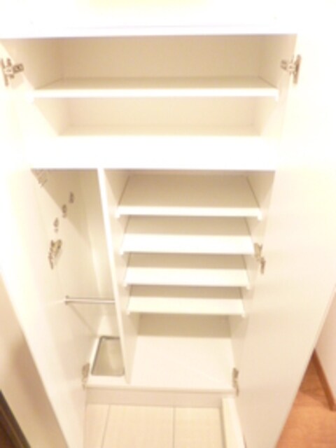 スカイコートパレス千川の物件内観写真