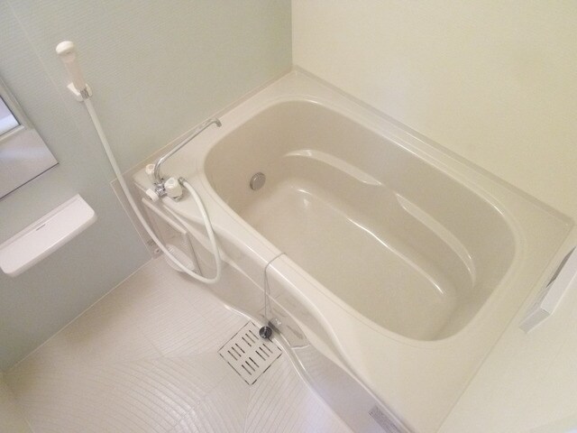 レフィナードソメイB棟の物件内観写真