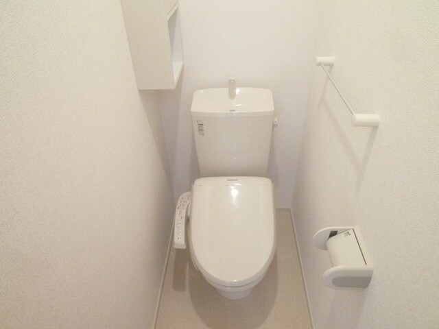 レフィナードソメイB棟の物件内観写真