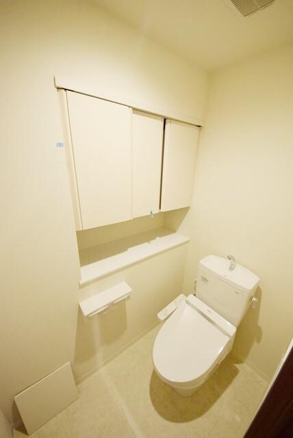 コスモグランス東日暮里の物件内観写真