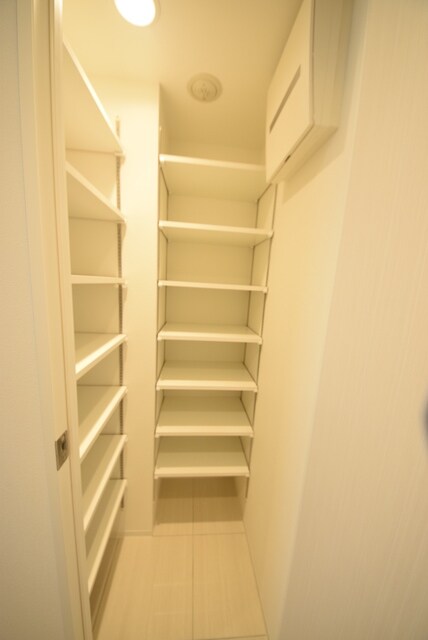 エルスタンザ文京湯島の物件内観写真