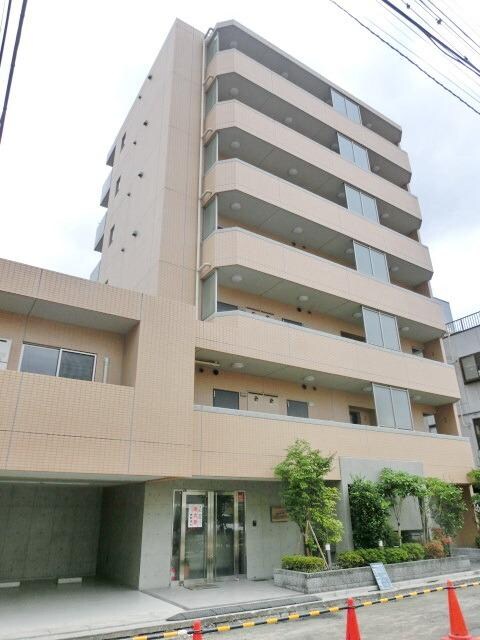 ルノンキュールの物件外観写真