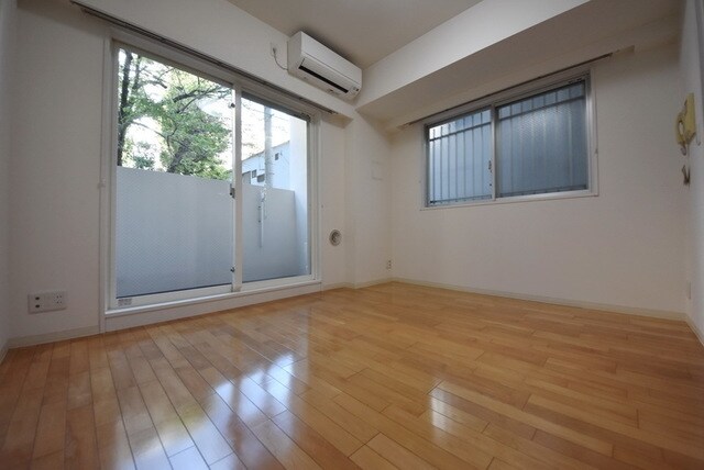 レジディア新川の物件内観写真