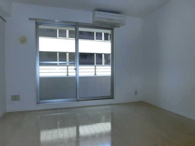 レジディア三越前の物件内観写真