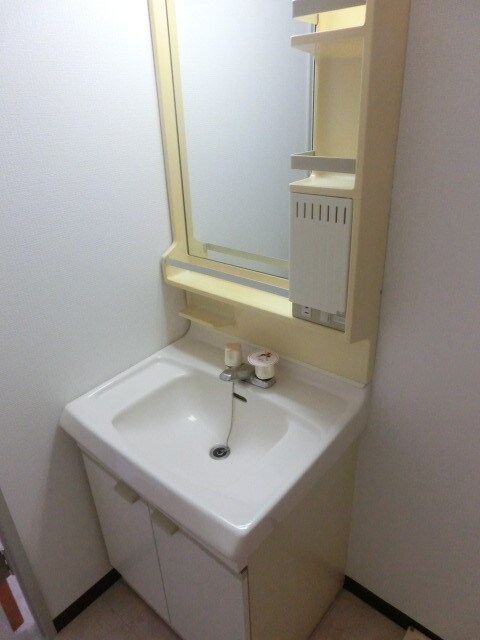 中島ICハイツの物件内観写真