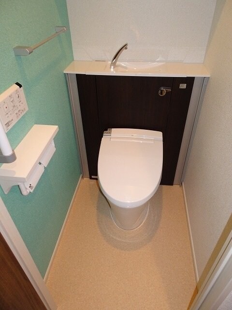 ファーストプレイスの物件内観写真