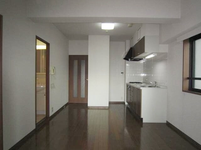 リヴィエルバーグ西大島の物件内観写真