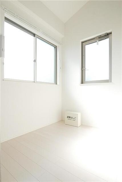 グランドソレーユ西新井の物件内観写真