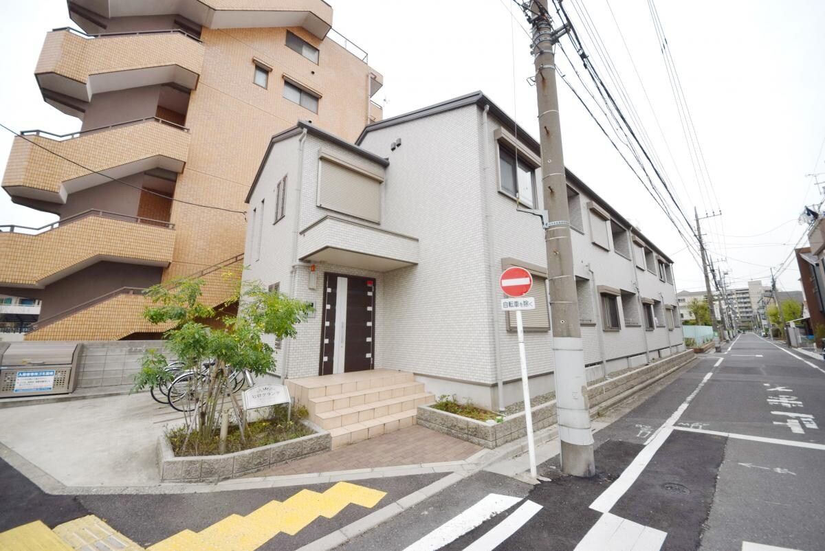 ヒログランデの物件外観写真