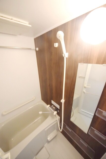 アイルグランデ北綾瀬の物件内観写真