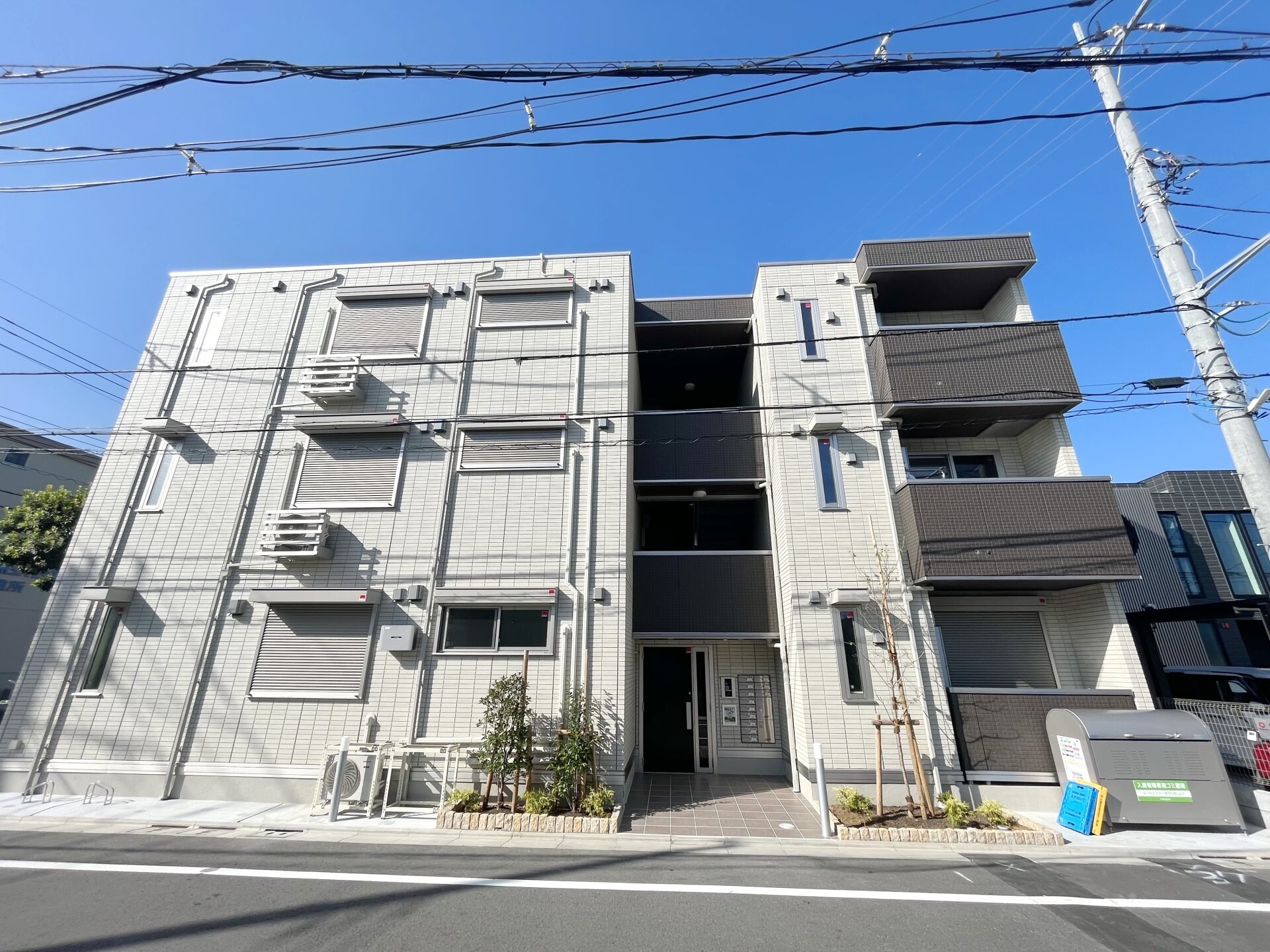 グラナーデ六町IIの物件外観写真