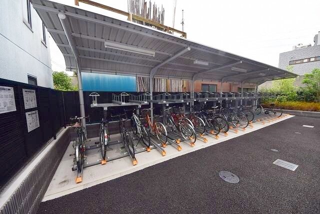 ライジングプレイス綾瀬二番館の物件内観写真