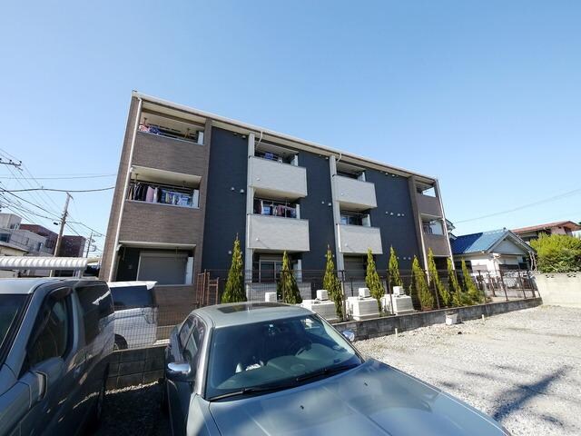 シェーネの物件外観写真