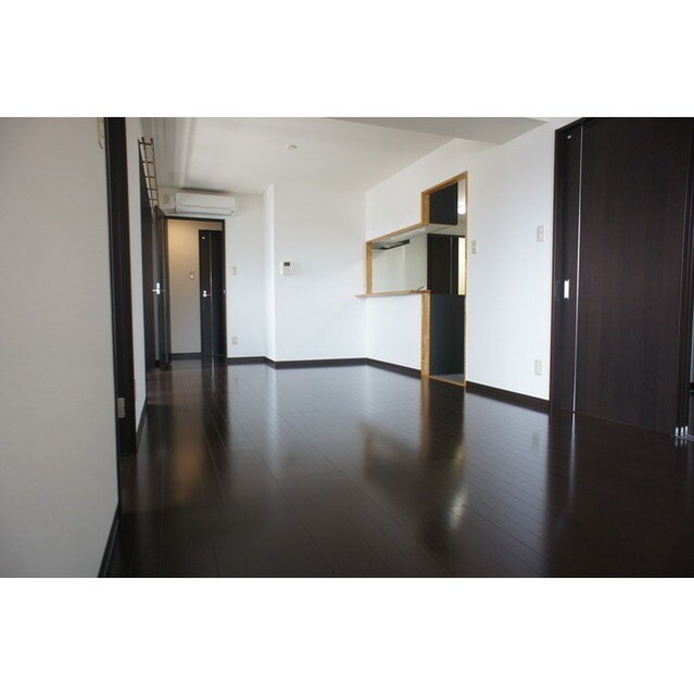 ロイヤル トーリータワーズの物件内観写真