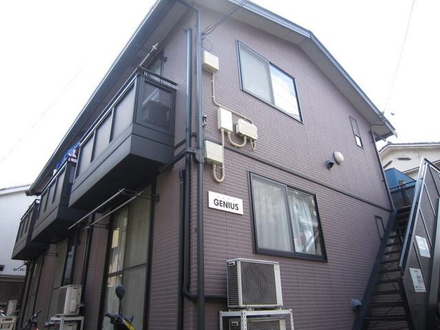 ジニアスの物件外観写真