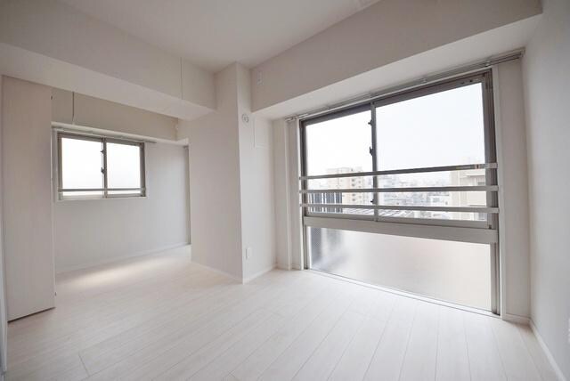 コスモグランス東日暮里の物件内観写真