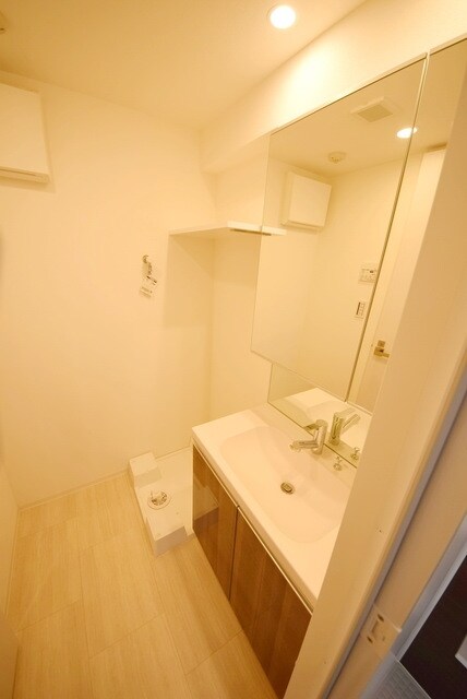 ティモーネ プレミアム東十条の物件内観写真