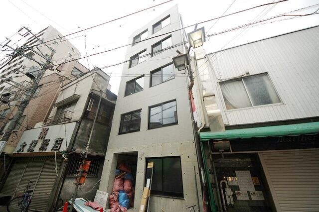 カレラパークの物件外観写真