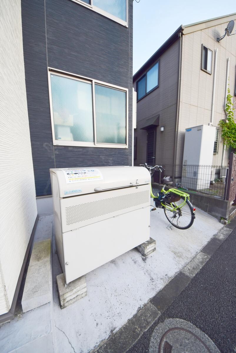 エスアールYAZAIKEの物件内観写真