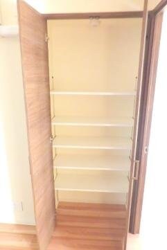 レジディア千駄木の物件内観写真