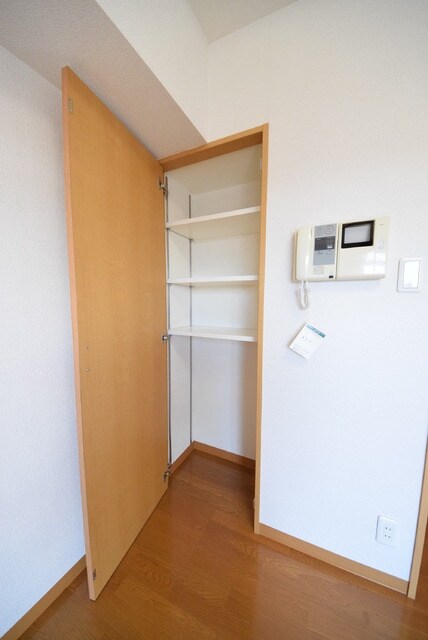 ラグジュアリーガーデン東松戸の物件内観写真